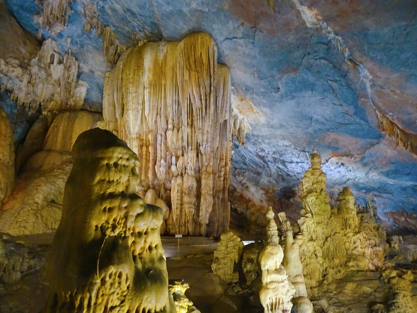 Tu Lan Cave Complex