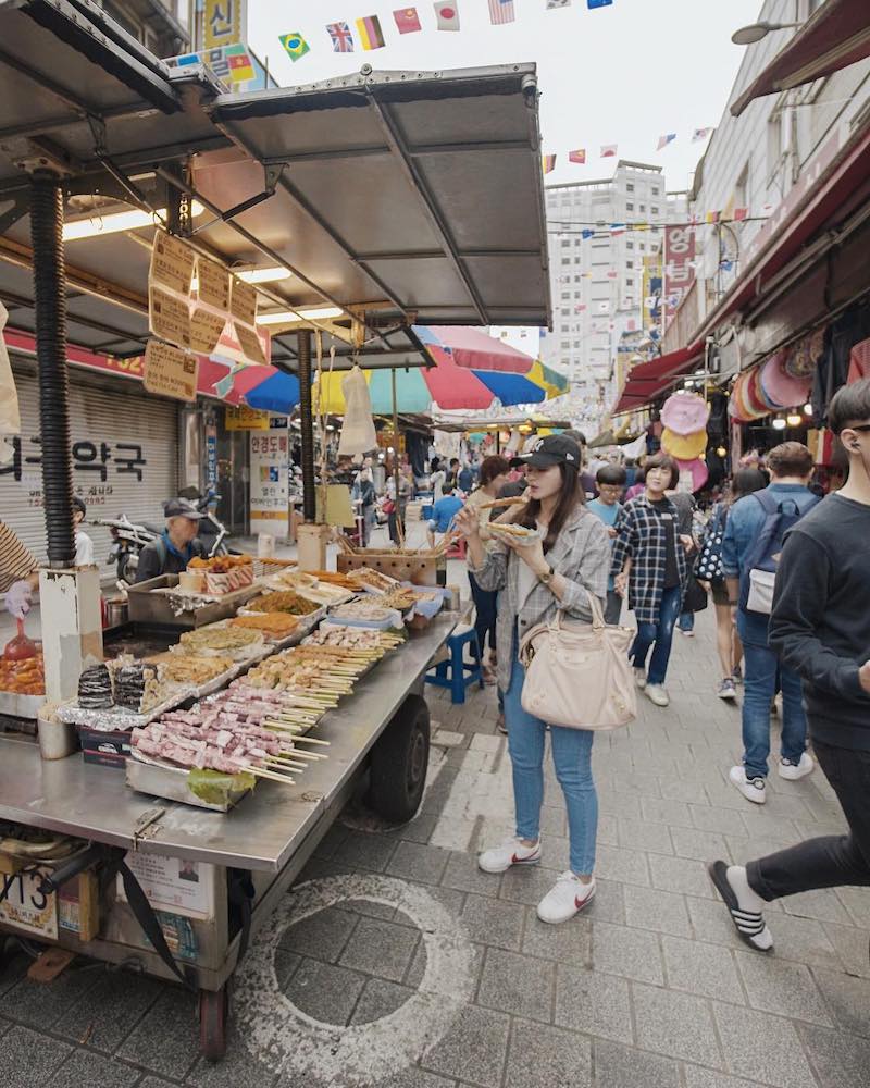 Namdaemun Market’s Kalguksu Alley & Galchi Alley